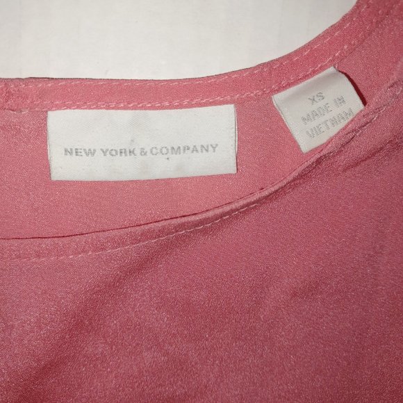 NEW YORK  &  COMPANY  WOMEN'S  TOP - Picture 11 of 12